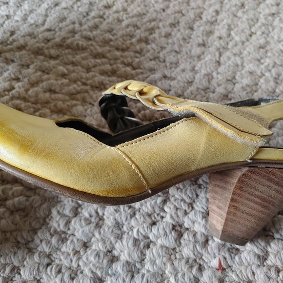 Leather summer shoes - Picture 3 of 3